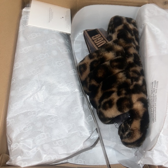 NIB UGG Fluff Yeah Slide Sheepskin Slipper size 9 authentic new with box - Picture 4 of 6